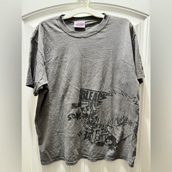 Bleach Ichigo Gray T-Shirt - Picture 1 of 2